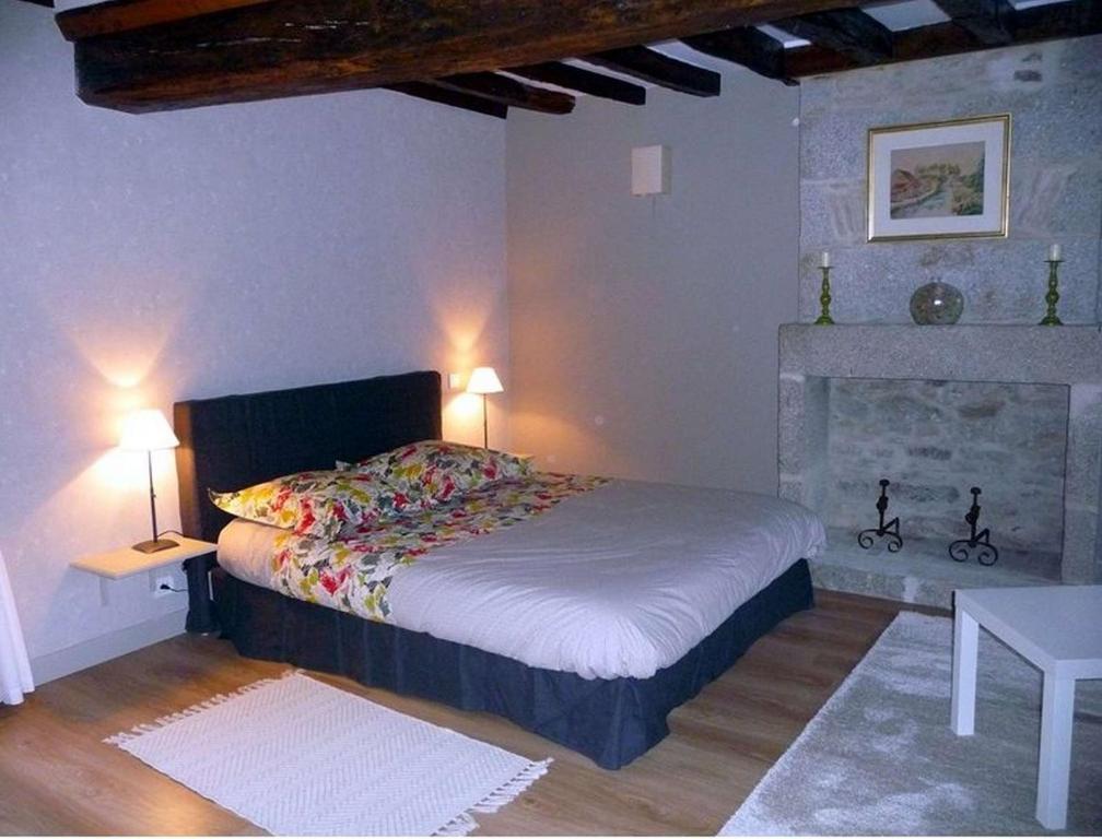 La Maison D'A Cote Bed & Breakfast Alencon Room photo