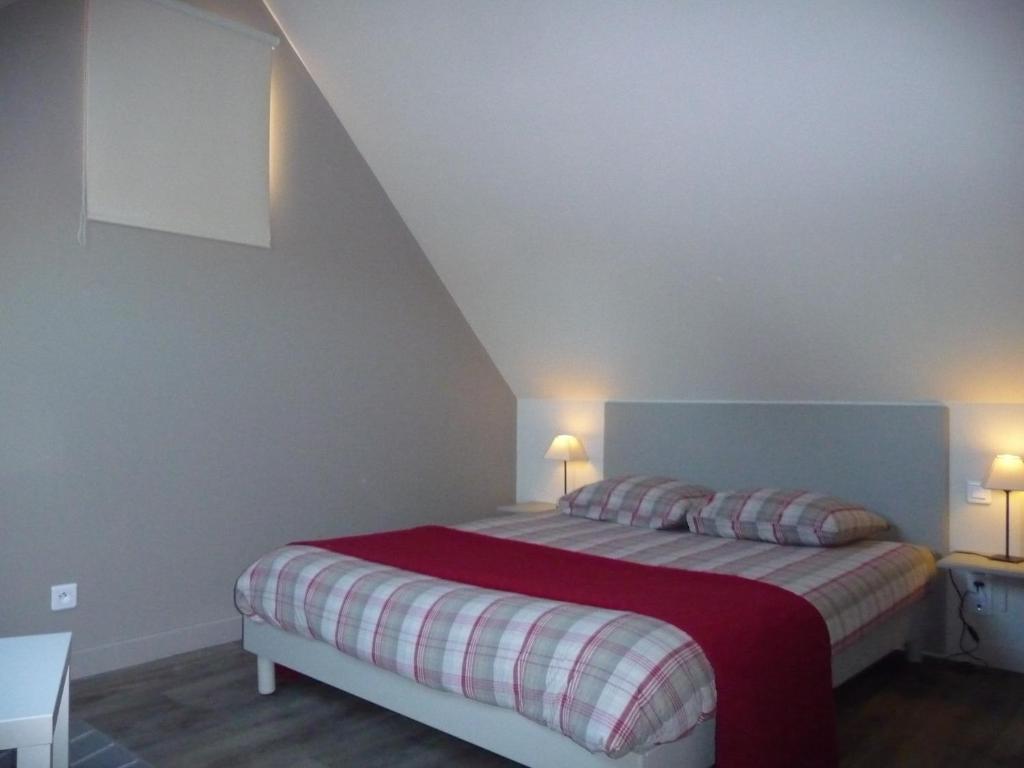 La Maison D'A Cote Bed & Breakfast Alencon Room photo