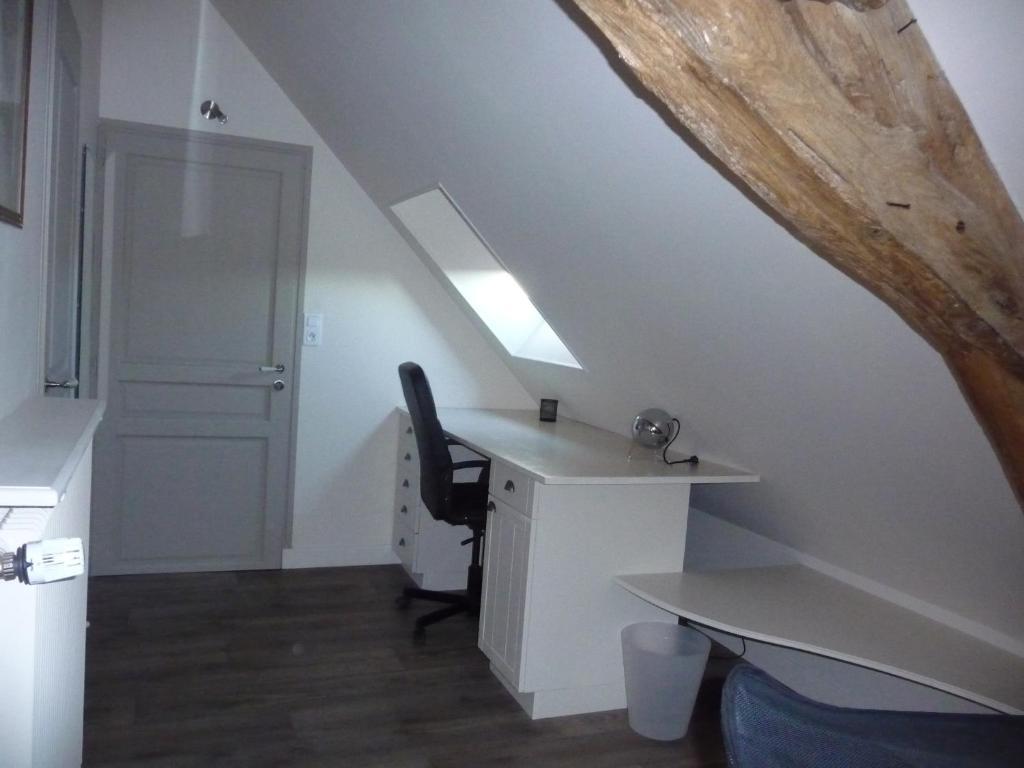 La Maison D'A Cote Bed & Breakfast Alencon Room photo