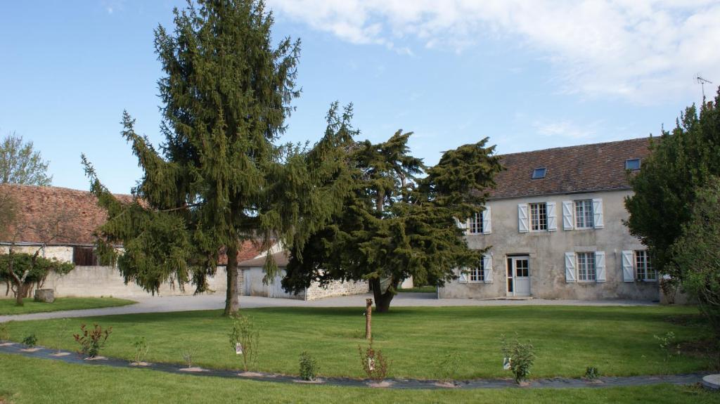 La Maison D'A Cote Bed & Breakfast Alencon Exterior photo