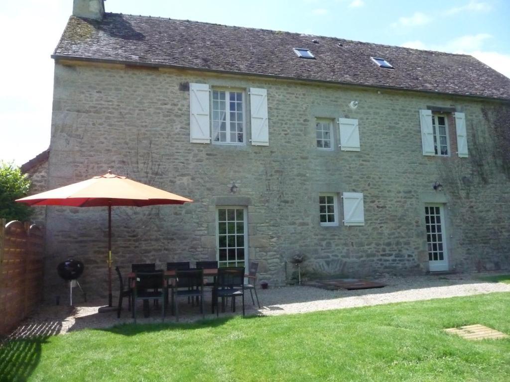 La Maison D'A Cote Bed & Breakfast Alencon Exterior photo